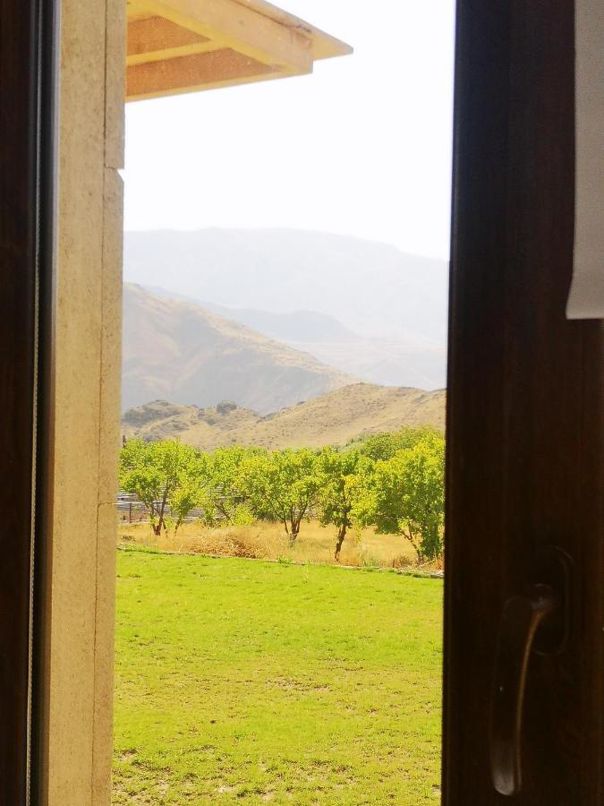 7Rooms Boutique Hotel Yeghegnadzor ภายนอก รูปภาพ